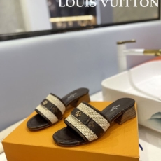 Louis Vuitton Slippers